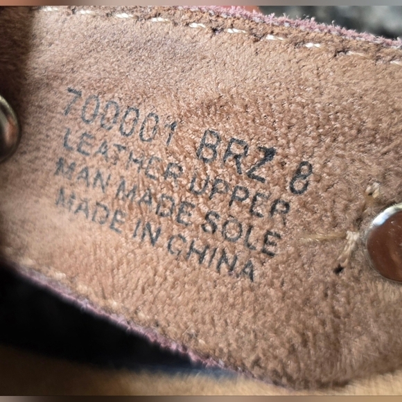 Minnetonka Silverthrone Women Flip Flop Sandals SZ 8 Silver Aztec Tribal Western - Picture 13 of 13